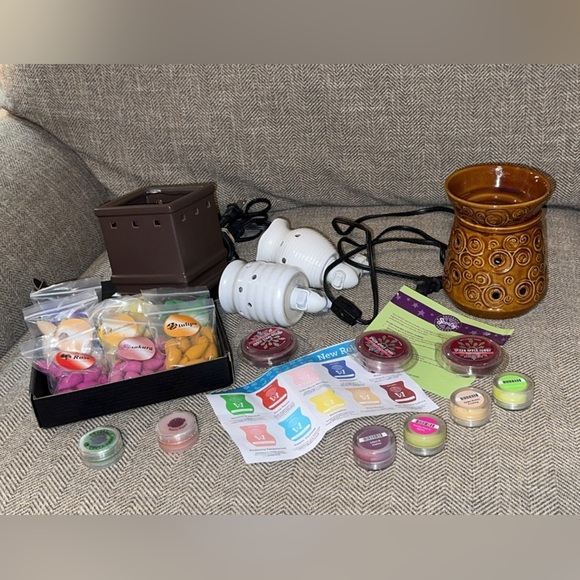Scentsy Other - 💥21 PC BUNDLE Scentsy Home Wax Melt Fragrance Warmers/Melts/Incenses